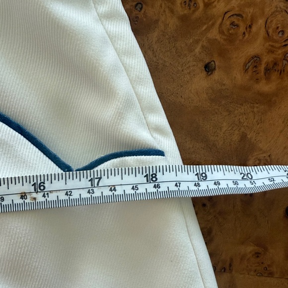 High waisted white shorts - Picture 11 of 11